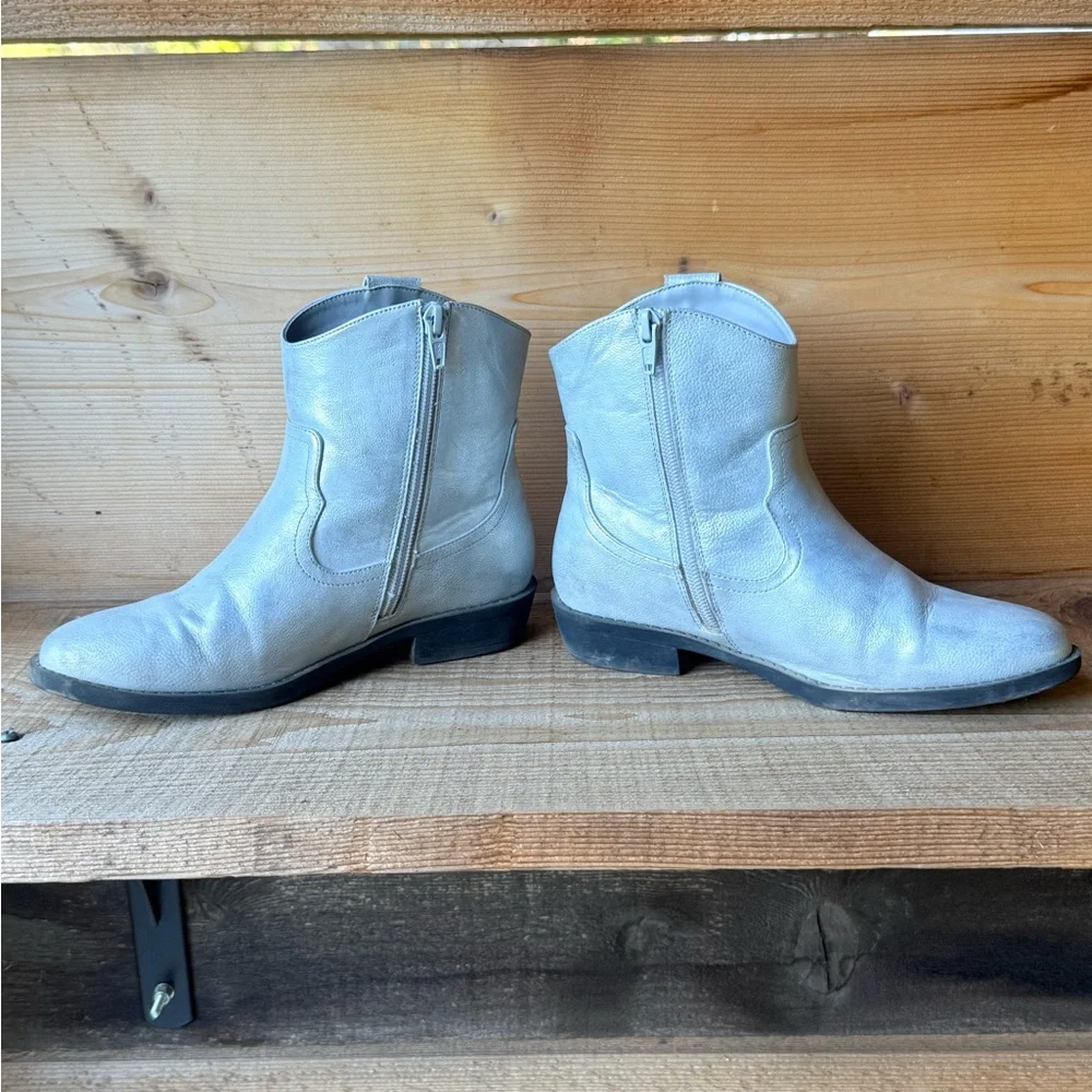 GAP silver cowgirl boots (sz 2)